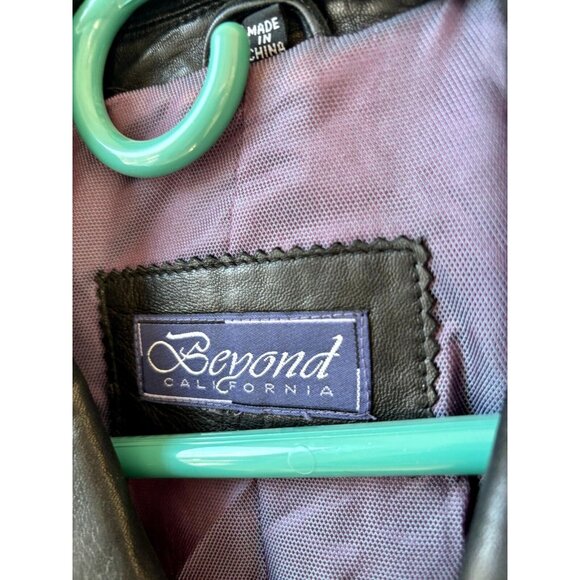 Beyond Sport California Women's Black Leather Jacket Size M - Picture 2 of 6